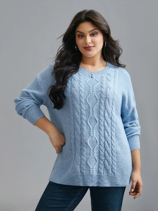 Solid Round Neck Plisse Cable Knit Pullover