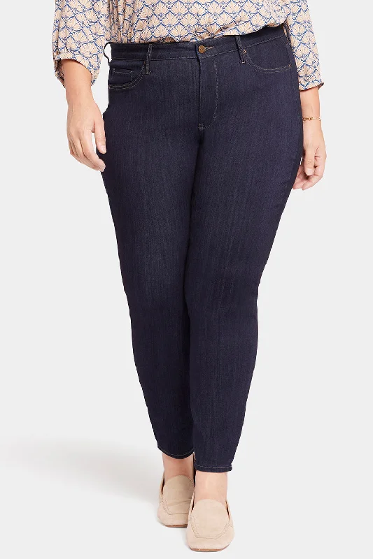 Ami Skinny Jeans In Plus Size - Mabel