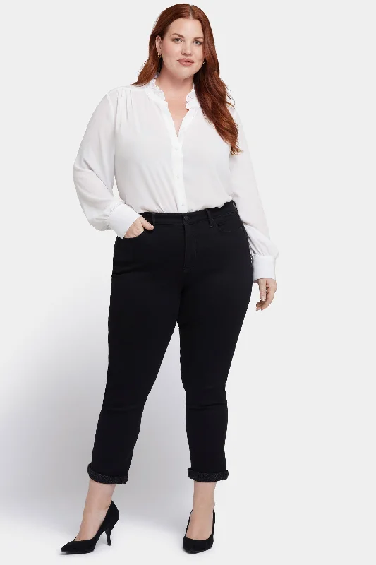 Sheri Slim Ankle Jeans In Plus Size - Black Rinse