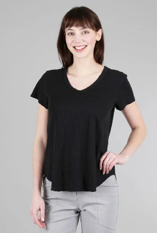 Curved Hem Vee Tee, Black