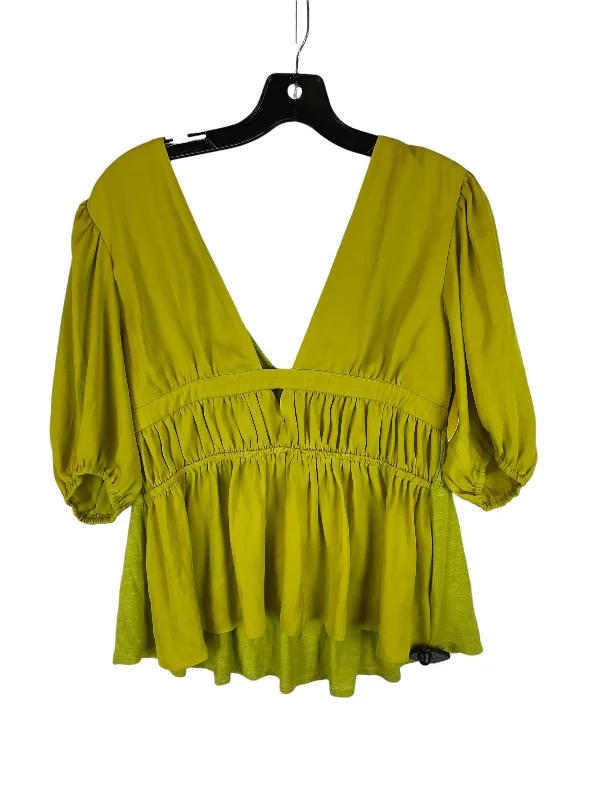 Top Short Sleeve By Dolan Left Coast In Green, Size: S